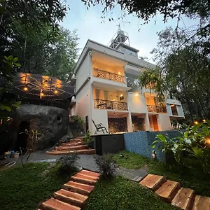 Hunters Hideout , Wayanad India